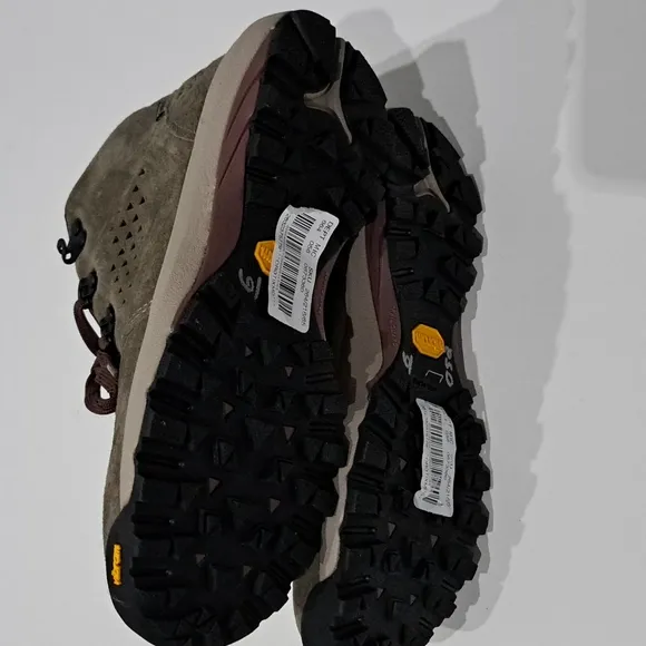 Danner Inquire Chukka Waterproof Suede Hiking Boots