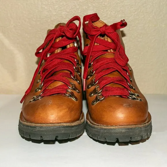 Danner Mountain Light Hiking Boots in Cascade Clovis
