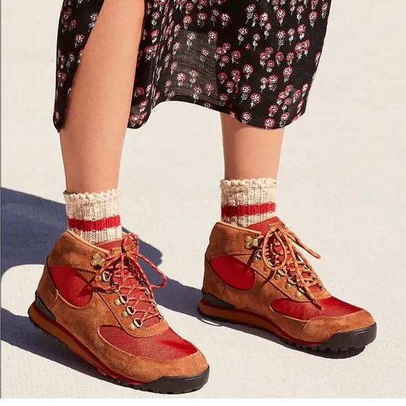 Danner Women’s Jag Hiking Boots - Monks Robe - Size 8.5 - gorpcore outdoor