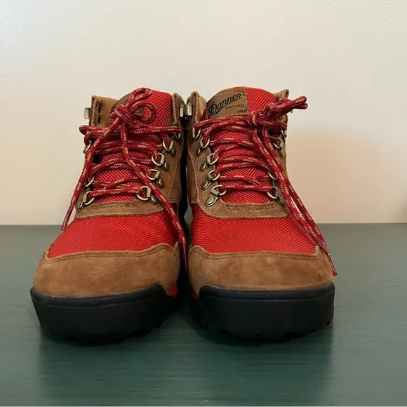 Danner Women’s Jag Hiking Boots - Monks Robe - Size 8.5 - gorpcore outdoor