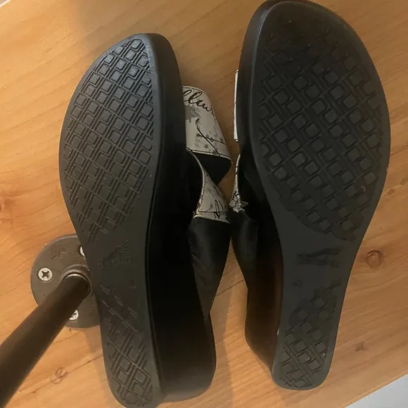 Dansko Ava French Script Comfort Criss Cross Wedge Sandal Sz 40 US 8,5