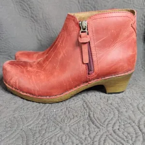 Dansko Max Block Heel Zip  Distressed Rust Burgundy Leather Ankle Wedge 6.5-7