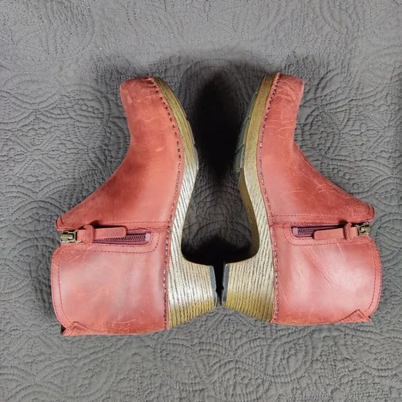 Dansko Max Block Heel Zip  Distressed Rust Burgundy Leather Ankle Wedge 6.5-7