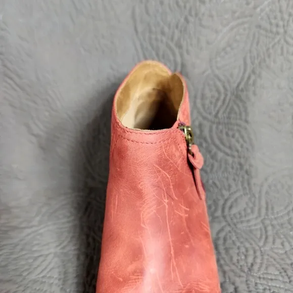 Dansko Max Block Heel Zip  Distressed Rust Burgundy Leather Ankle Wedge 6.5-7