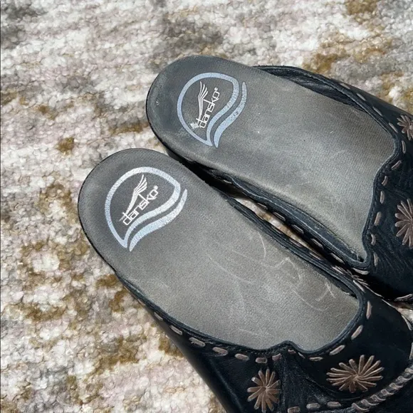 Dansko Sunny Black Leather Slip‎ On Sandals Clogs