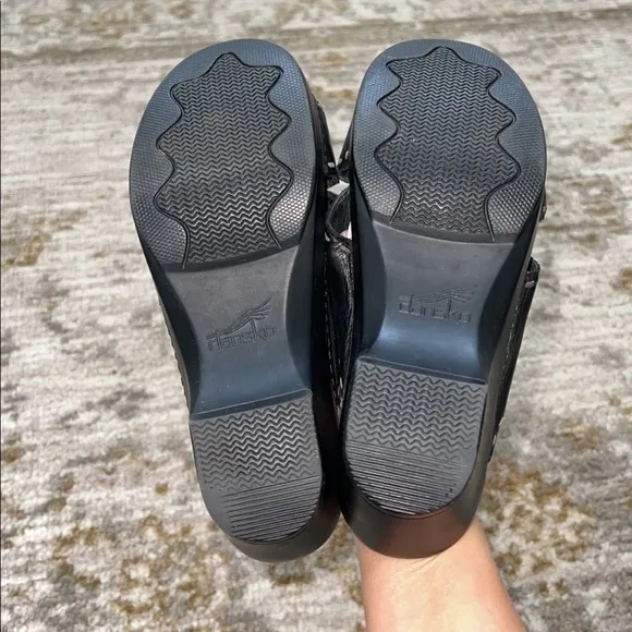Dansko Sunny Black Leather Slip‎ On Sandals Clogs