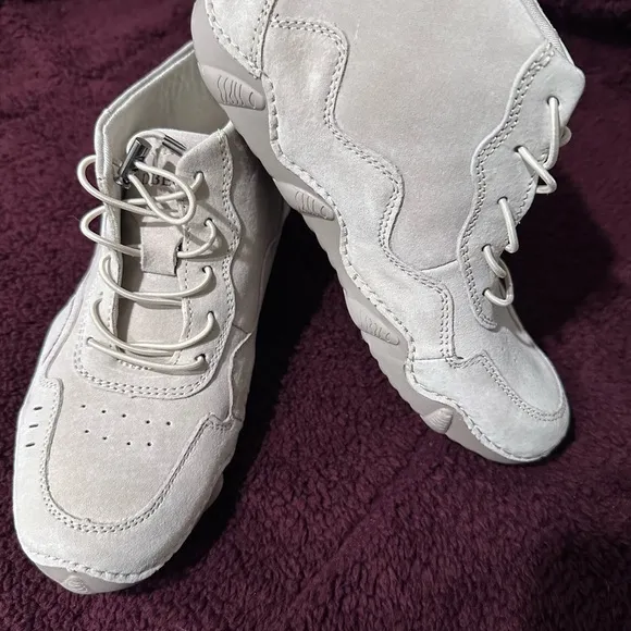 Dbeck® SnowStride: Women's Snow Boots for Winter Hiking, Walking &amp; Commuting