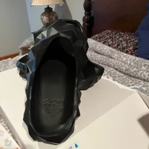Diamond Supply Co Black Slip-On Sandals Comfort