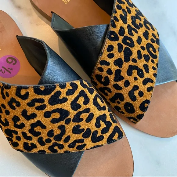 DIANE VON FURSTENBERG Baile Leopard Print Suede Cross Slide On Sandals
