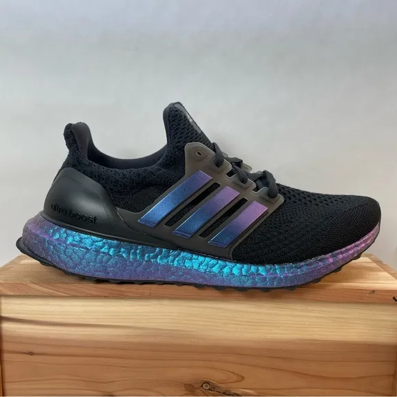 didas Ultraboost 5.0 DNA Running Shoes Black Metallic Blue GY8614
