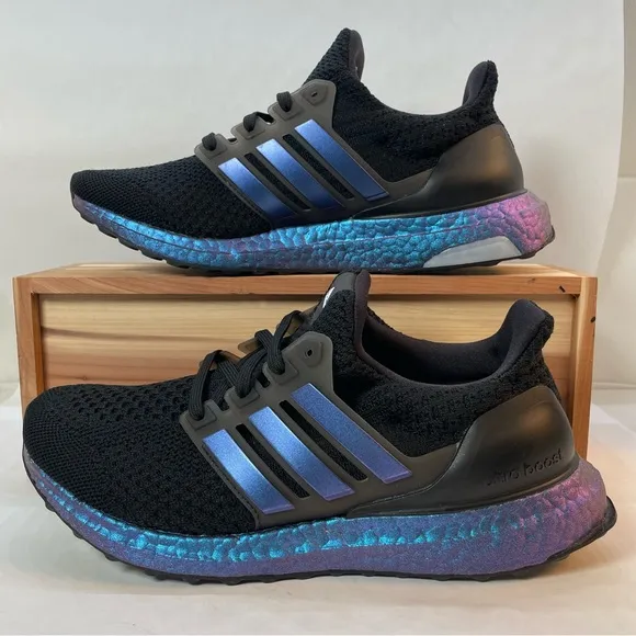 didas Ultraboost 5.0 DNA Running Shoes Black Metallic Blue GY8614