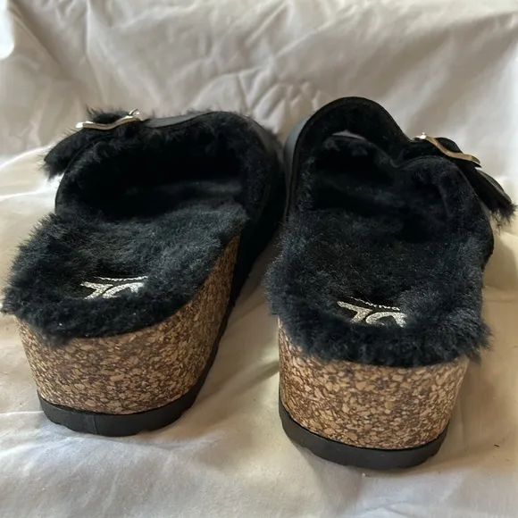 Dirty Laundry Black Fuzzy Slip-on Time Out Wedge Sandals-Size 39  NWOB