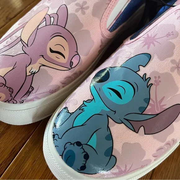 Disney Womens Shoes Stitch Low Top Slip-on Canvas Sneakers Lilac Checkered 9.5‎