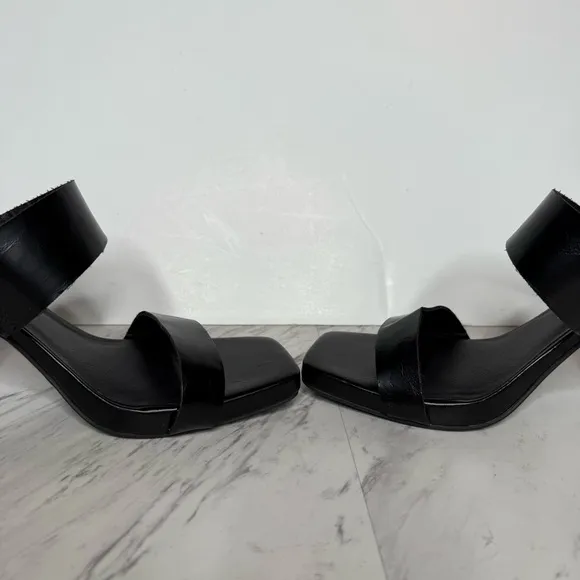 Dolce Vita Cataya Black Square Toe Heeled Sandal 11