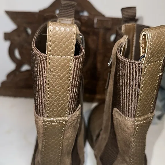 Dolce Vita Elyse H2O Wide cocoa suede women’s brown Boots size 9.5