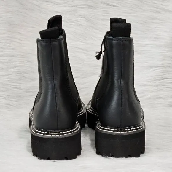 Dolce Vita, Leather, waterproof boots in black.