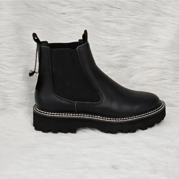 Dolce Vita, Leather, waterproof boots in black.