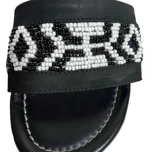 Donald J. Pliner beaded slip on black leather wedge slide sandals size 5.5