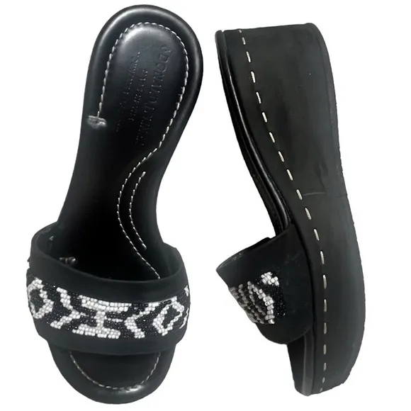 Donald J. Pliner beaded slip on black leather wedge slide sandals size 5.5
