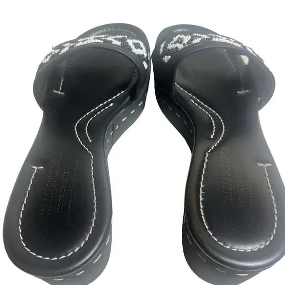 Donald J. Pliner beaded slip on black leather wedge slide sandals size 5.5