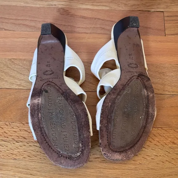 Donald J. Pliner Cloth Sandals Size 7.5
