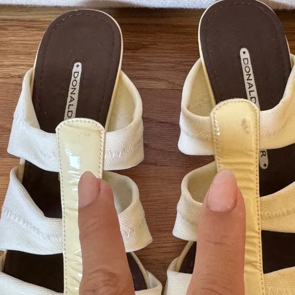 Donald J. Pliner Cloth Sandals Size 7.5