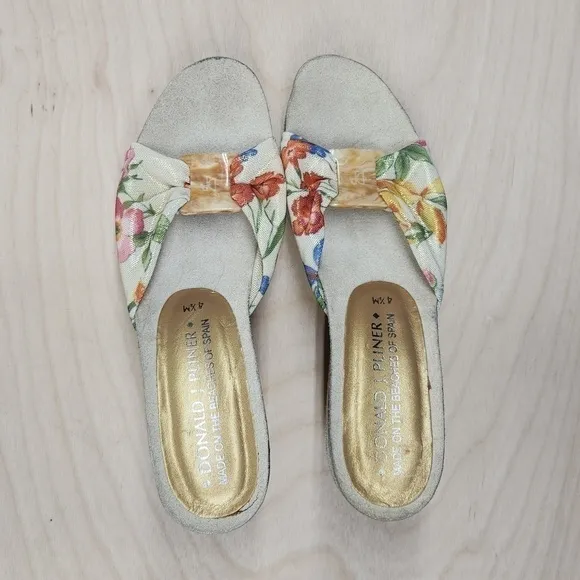 Donald J Pliner Made On The Beaches Of Spain Wedge Slip-On Floral Sandals Sz 4.5