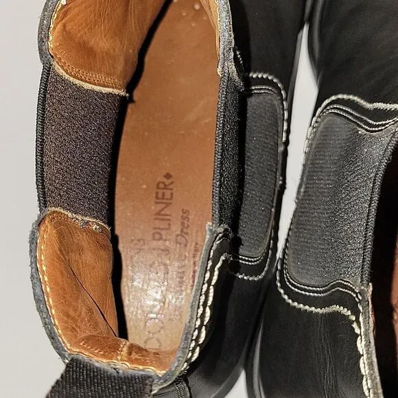 Donald J Pliner Executive dress Chelsea boots black leather size 11.5 square toe