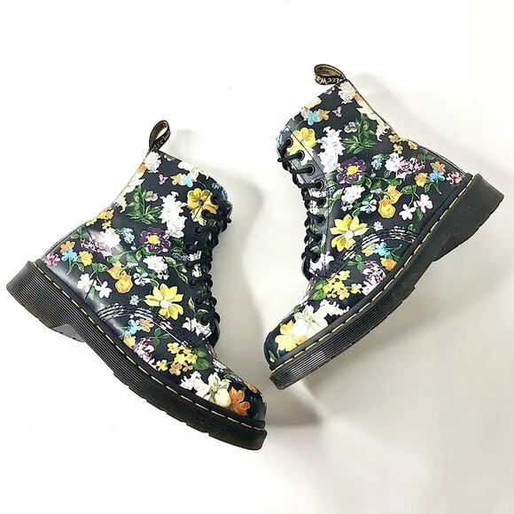 Dr Martens Darcy Floral 1460 Pascal DF Lace Up Ankle Boots Women’s 7 Shoes