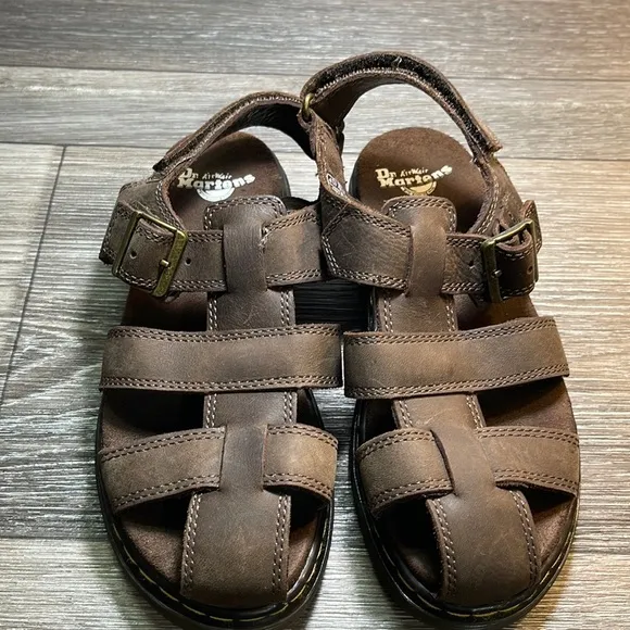 Dr Martens leather sandals boy’s size 2 (a163)