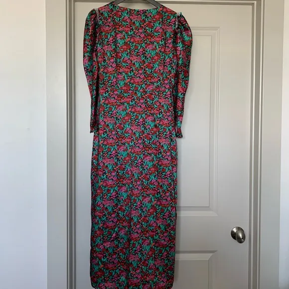 Drapey puff-sleeve dress in Ratti® Red blooms
