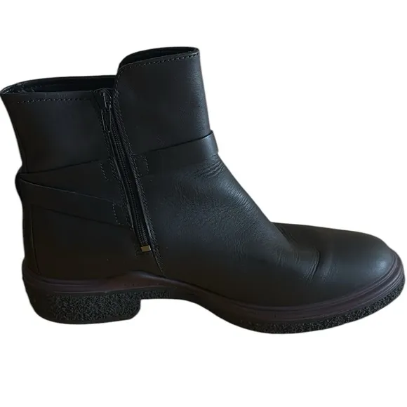 ECCO Crepetray Hybird Gore Tex Ankle Unisex, black w/brown sole trim, women’s 12