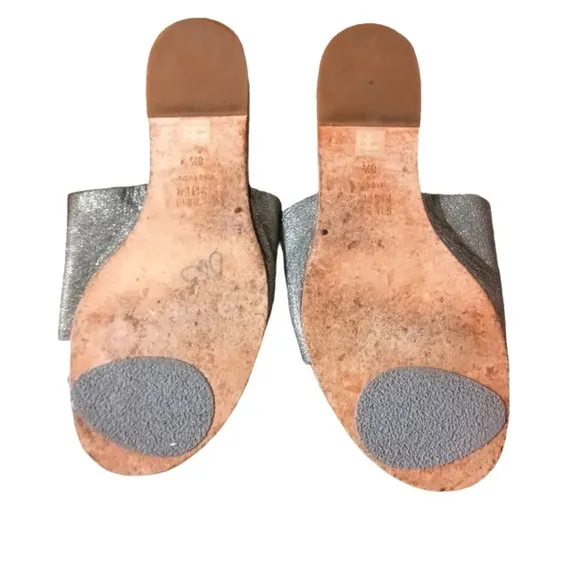 EILEEN FISHER Metallic Silver Leather Sandals Slip On Thongs size 8.5
