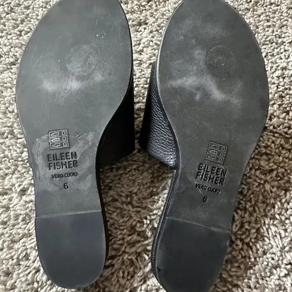 Eileen FisherKore Leather Flat Thong Sandals Black Size 6  Slip On Low Heel