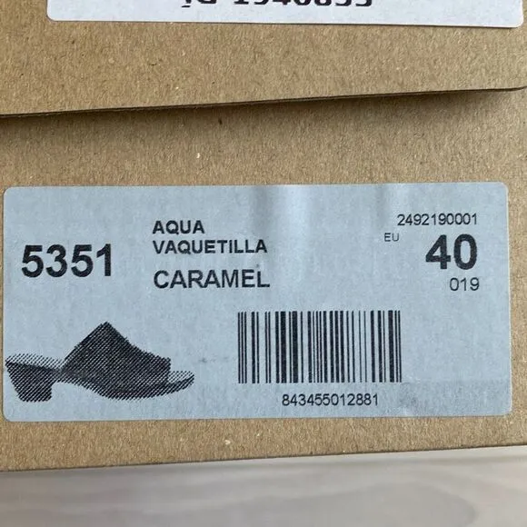 El Naturalista Womens Aqua Vaquetilla Slip-On Sandals Caramel Brown Size 40 NWT