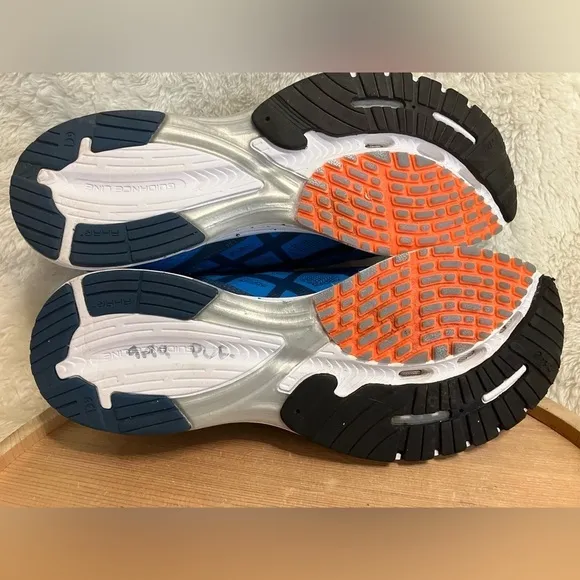 EUC Asics Gel DS Racer 11- Men’s Running Shoes - Size 9 - Style T627N