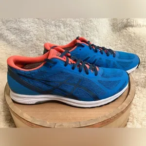 EUC Asics Gel DS Racer 11- Men’s Running Shoes - Size 9 - Style T627N