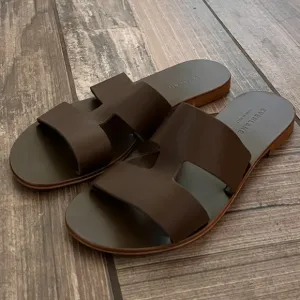Everlane bridge sandals size 7.5