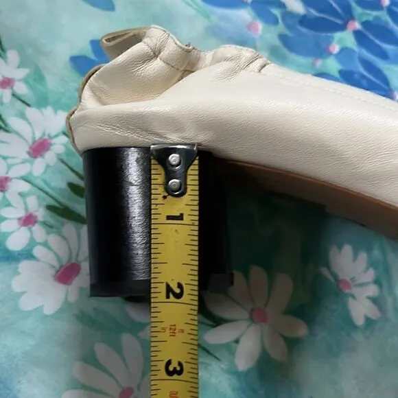 Everlane The Italian Leather Day Heel in Bone Stacked Womens Pumps Shoes - 9.5