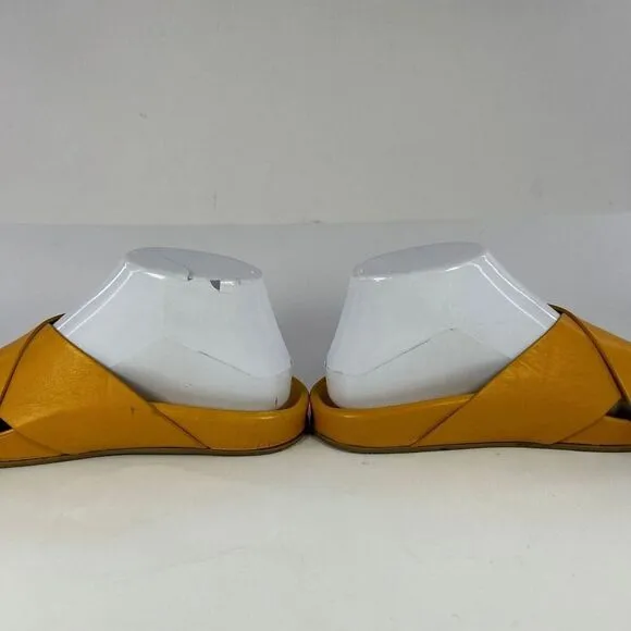 Everlane Women's Crisscross Slide US 7 Mustard Yellow Slip-On Sandals Shoes