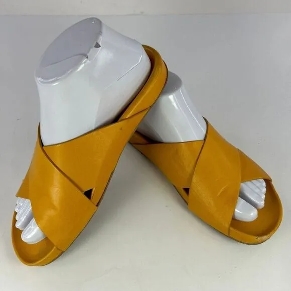 Everlane Women's Crisscross Slide US 7 Mustard Yellow Slip-On Sandals Shoes