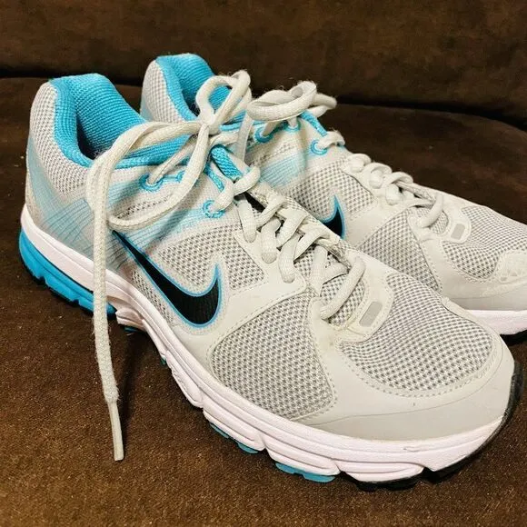 Excellent NIKE Structure 15 Running Shoes Womens 9.5 US 41 EUR Light Grey Turq.