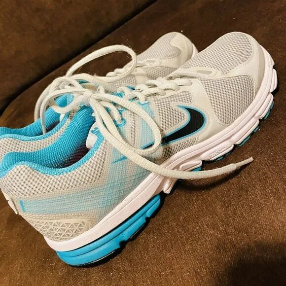 Excellent NIKE Structure 15 Running Shoes Womens 9.5 US 41 EUR Light Grey Turq.