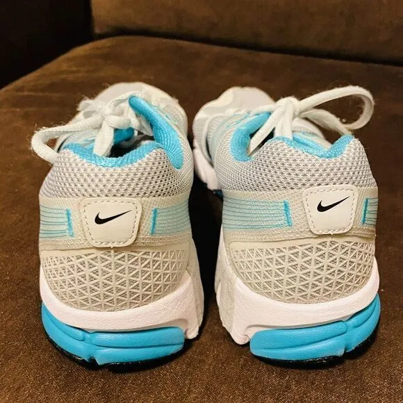 Excellent NIKE Structure 15 Running Shoes Womens 9.5 US 41 EUR Light Grey Turq.