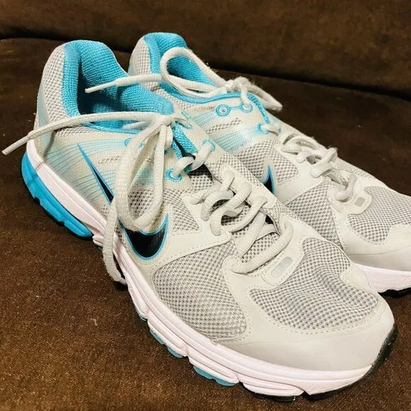 Excellent NIKE Structure 15 Running Shoes Womens 9.5 US 41 EUR Light Grey Turq.