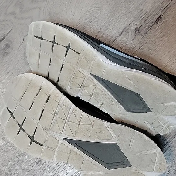 F27221H 1113528 BDSD HOKA ONE ONE MACH 4 Men's Running Shoes