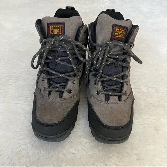 Faded Glory Cliff Hiking Men’s Chukka Boots size 7.5