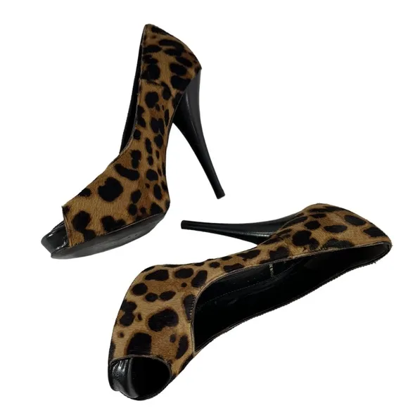 FENDI Calfskin Leopard Peep Toe Heeled Pumps Made in Italy Marked as 36.5-6.5US