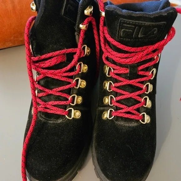 Fila Diviner hiking boot black with red laces women's size 8.5