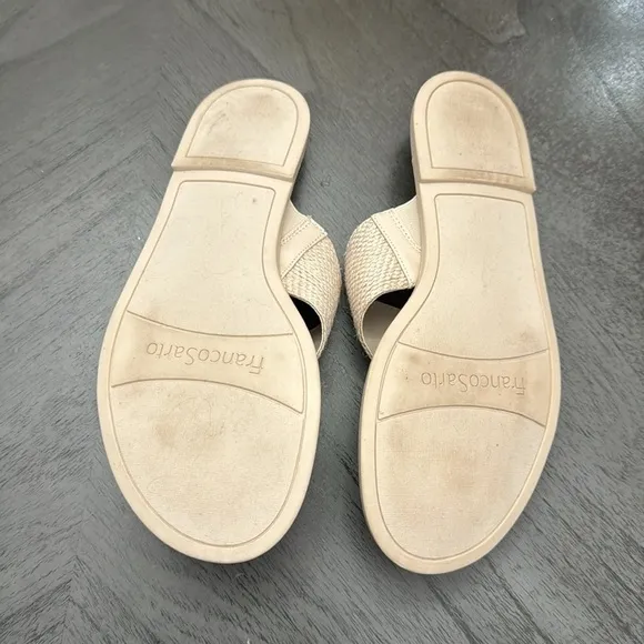 FRANCO SARTO Jenice Womens Natural Fb Slip On Thong Sandals